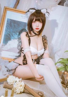 女教师含羞撅起屁股粗暴_BD国语在线播放观看